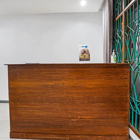 OYO Flagship 90891 Parang Kusumo Residence Krembangan Bagian luar foto